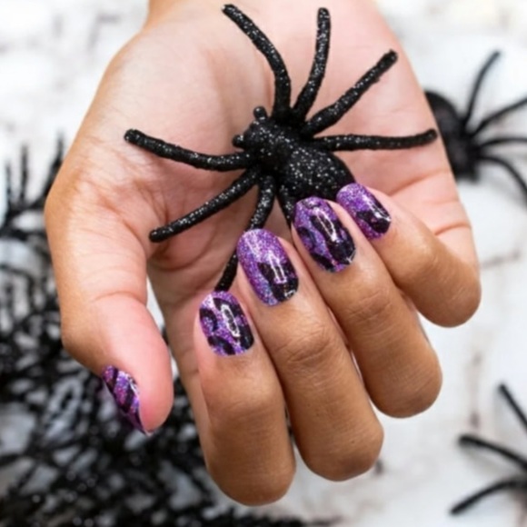 *Retired* Color Street: Cat’s All Folks | Halloween Purple Glitter Black Sparkle - Picture 8 of 13